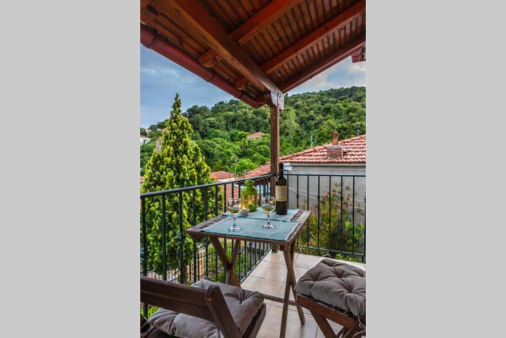Small House With Garden & View Promirion Exterior foto